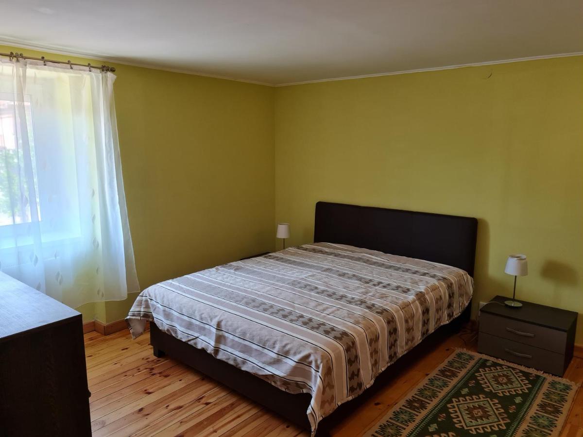 Anna Bella Apartman Гюла Екстериор снимка